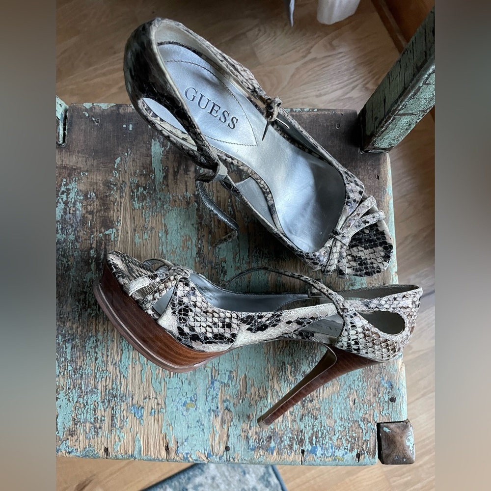 Snakeskin pumps